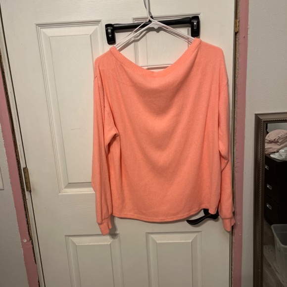 Sweater - Picture 2 of 3